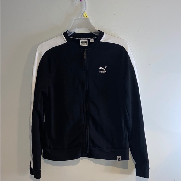 ⭐️HP⭐️ Puma Jacket - Picture 4 of 5